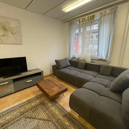 Elegance Apartment *